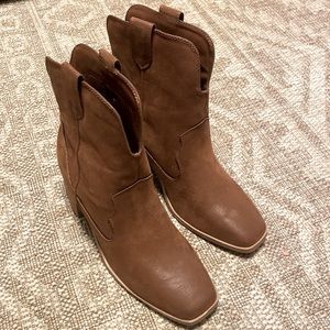 MIA brown boots